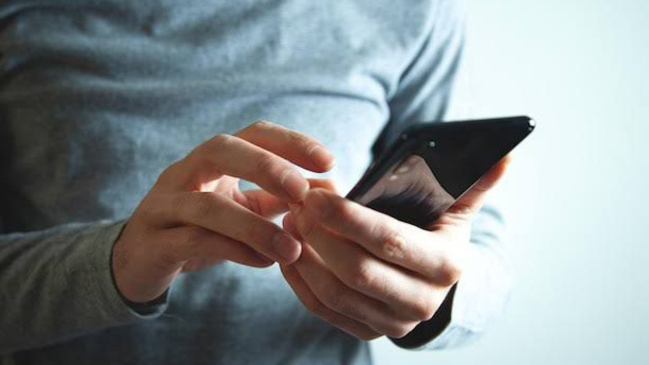 Cara Mengatasi Teror Debt Collector Pinjol