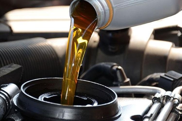 Jenis Oli Transmisi Mobil