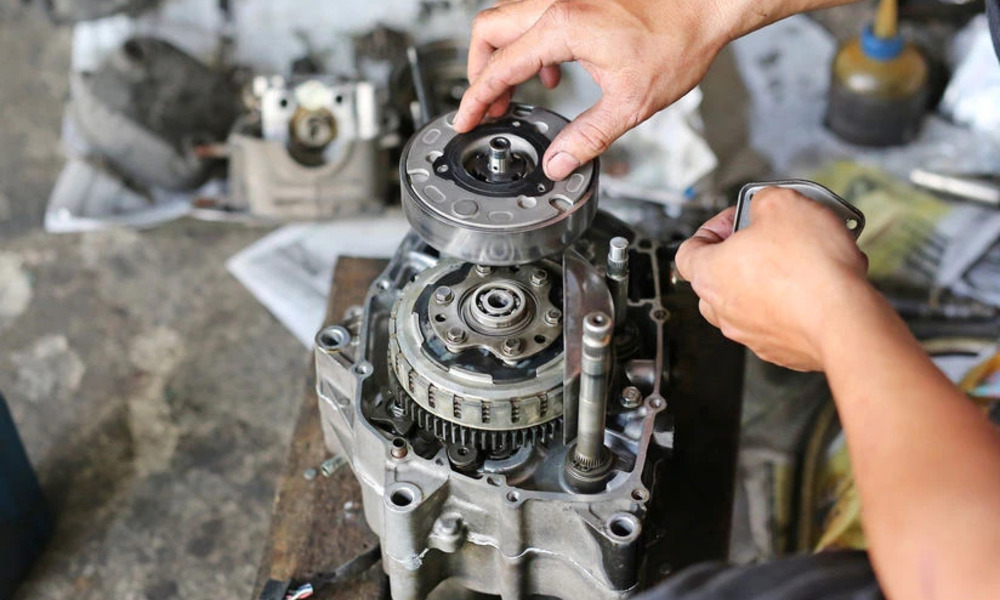 Penyebab dan Gejala Motor Turun Mesin