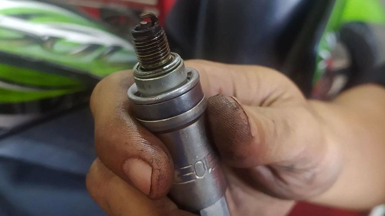 Cara Bedakan Busi Asli atau Palsu