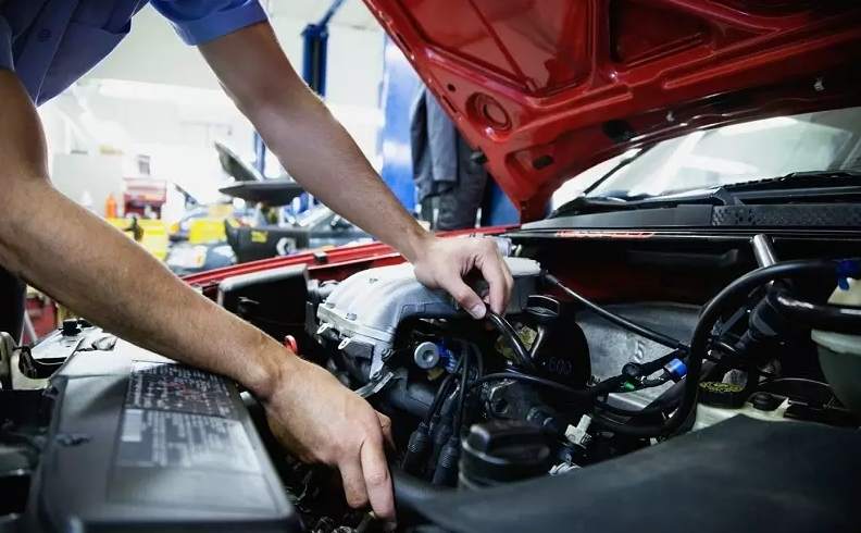 Cara Cek Kondisi Mesin Mobil Bekas