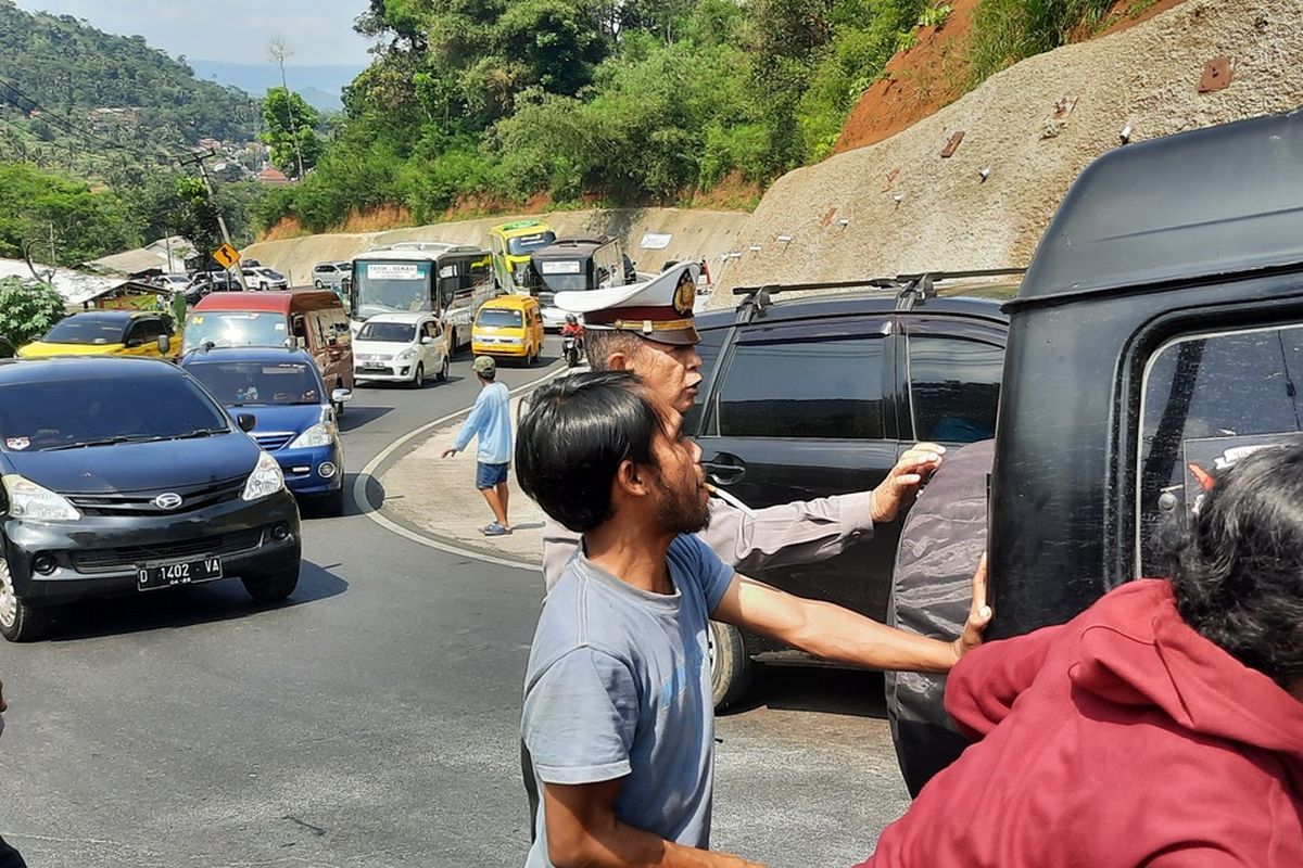 Cara Mengatasi Mobil yang Tidak Kuat Naik di Jalan Tanjakan