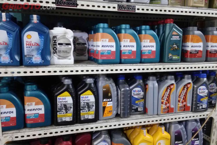 Perbedaan Oli Mesin Motor Full Sintetik Dan Semi Sintetik